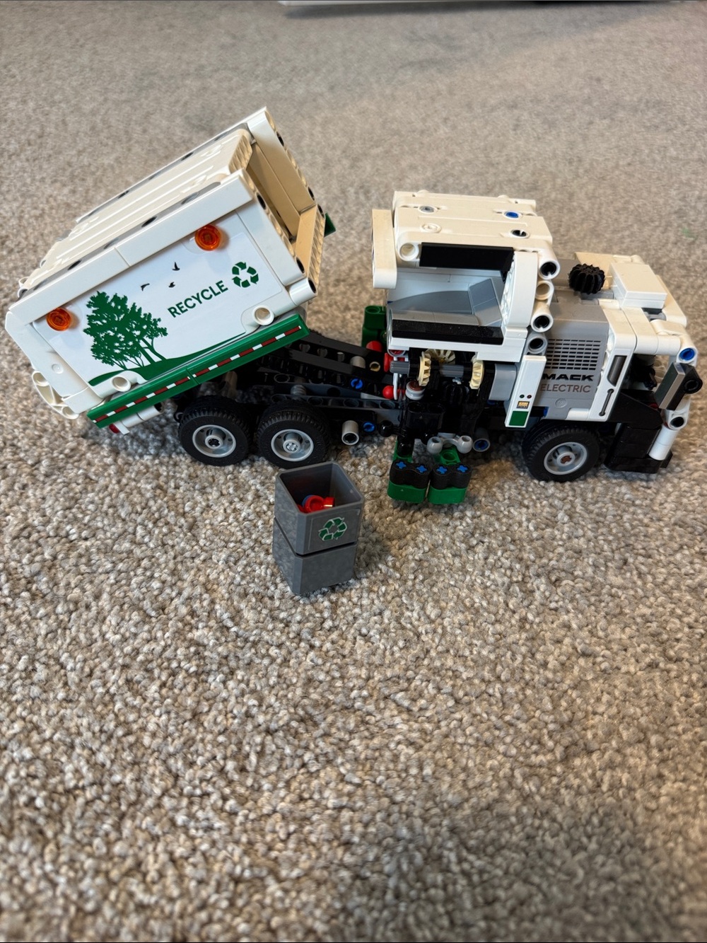 Lego White & Green Recycle Truck Building Set